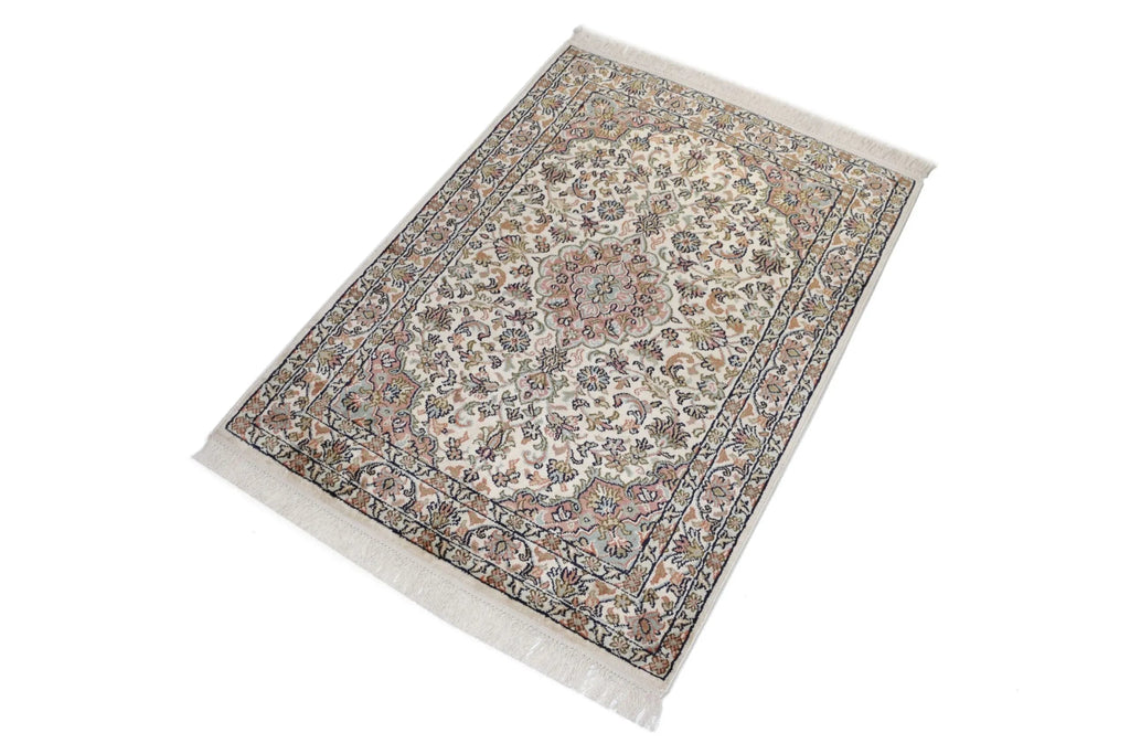 Kashmir silkki-matto 65 X 93 cm Aitomatto