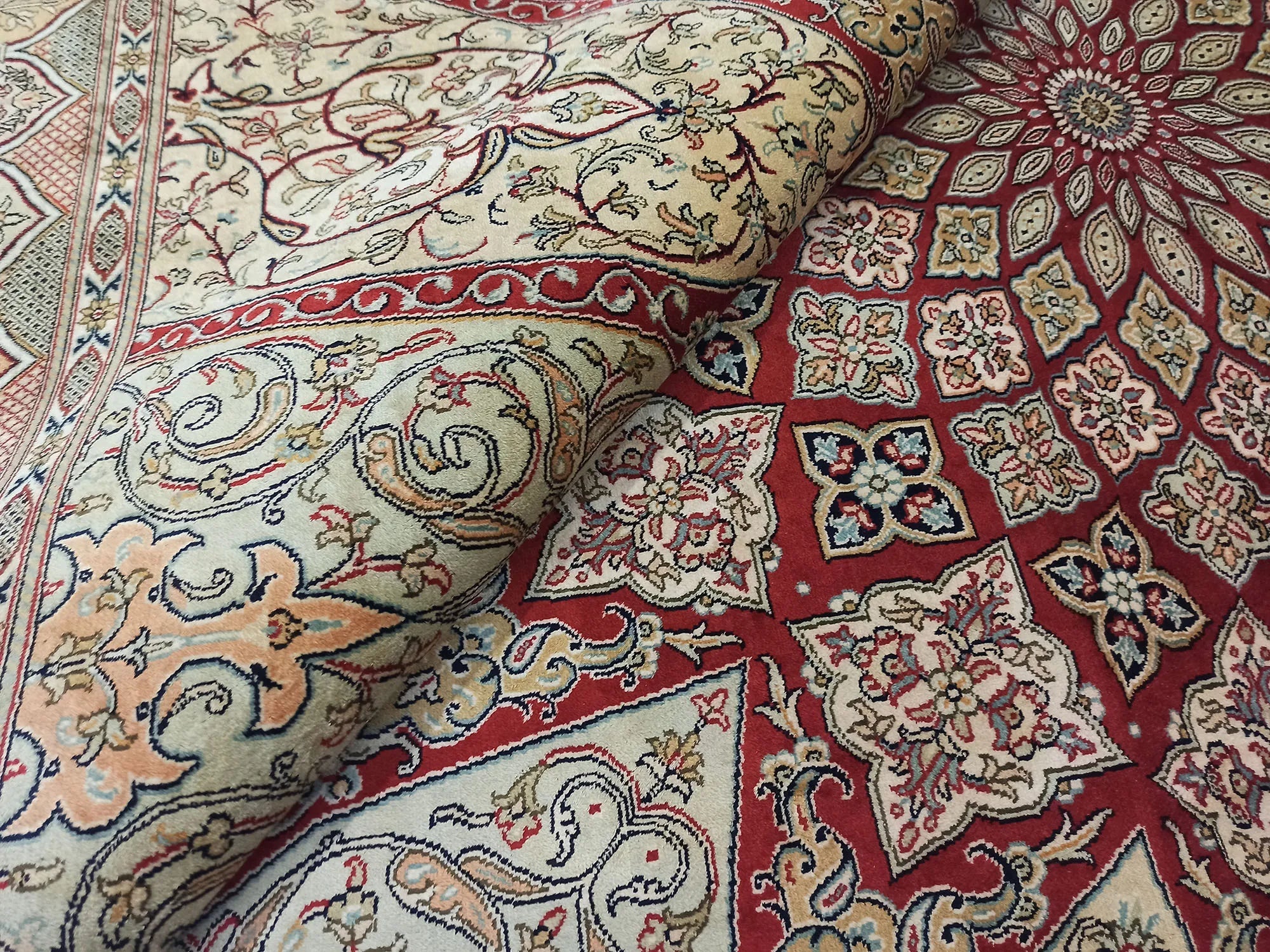 Kashmir silkki-matto 174 X 245 cm Aitomatto