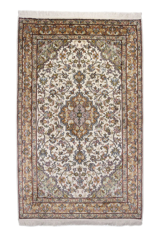 Kashmir silkki-matto 94 X 150 cm